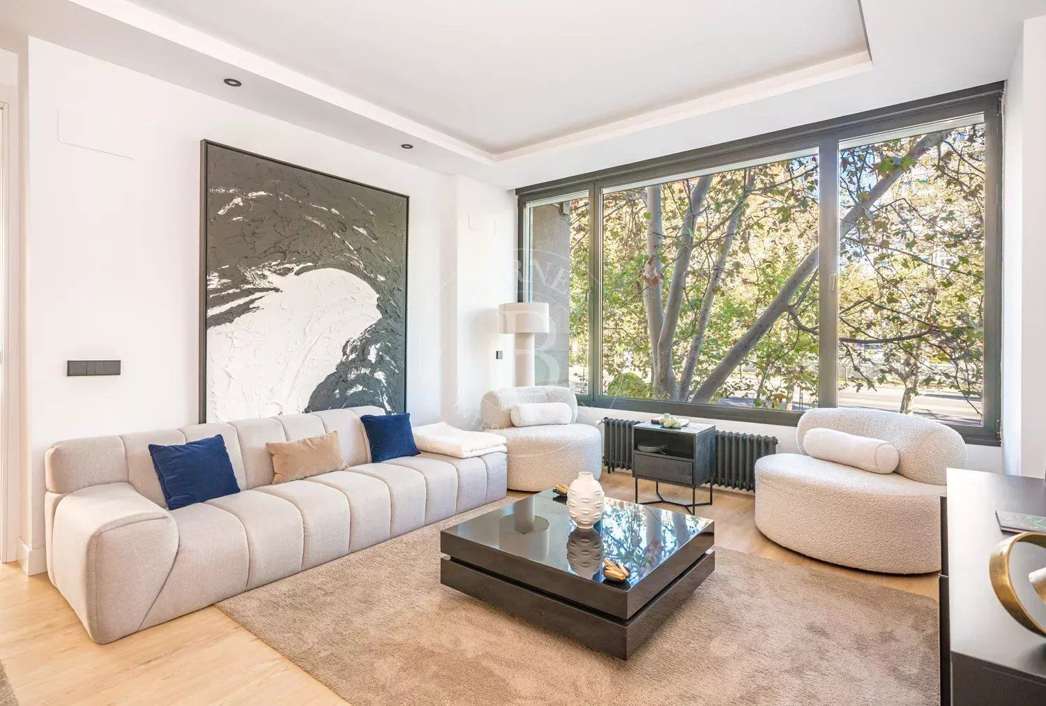 Piso en venta en Cuatro Caminos - Azca