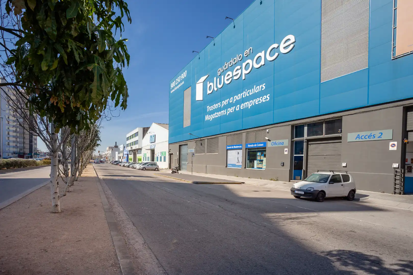 Traster de lloguer a Travessera Industrial, 95, Centre