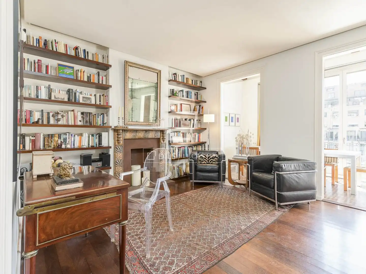 Wohnzimmer von Wohnung zum Verkauf in Barcelona mit Klimaanlage, Heizung und Terrasse