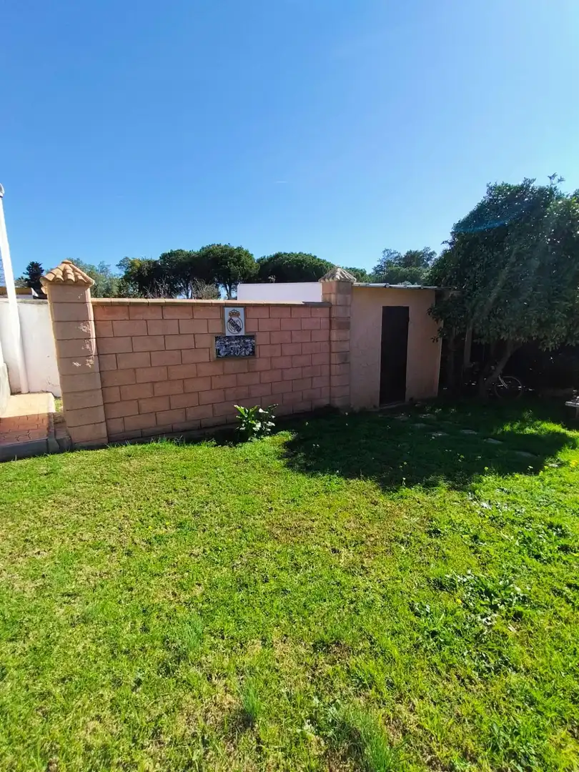 Garden of Houses for sale in Chiclana de la Frontera  with Storage room