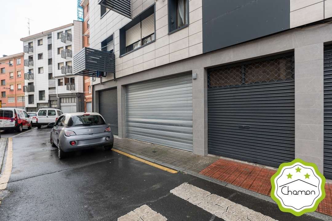 Parking of Garage for sale in Basauri 