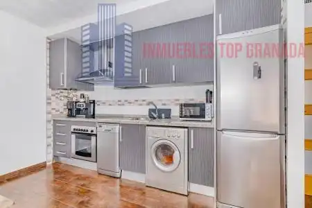 Cocina de Apartamento en venta en Albolote con Trastero y Piscina comunitaria