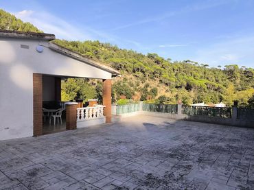 Xalet amb piscina en venda a Massanes