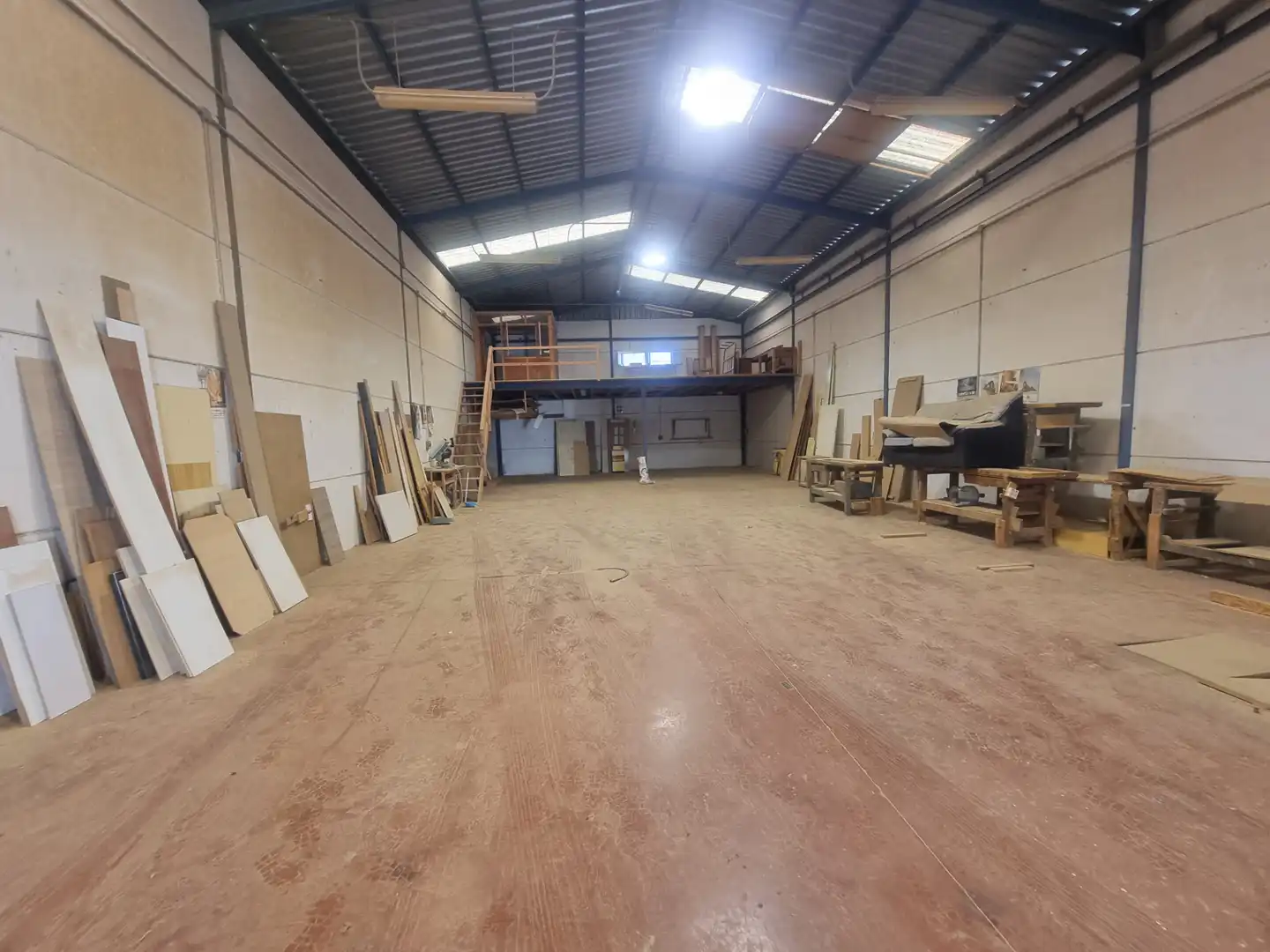 Industrial buildings for sale in Alhama de Almería