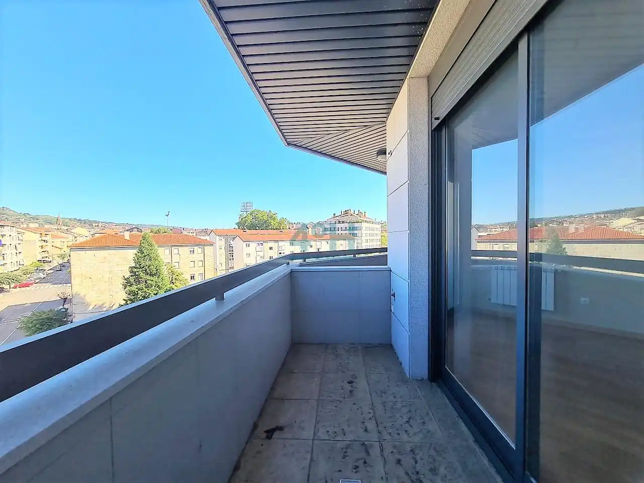 Terrassa de Pis de lloguer en Ourense Capital  amb Calefacció, Parquet i Balcó