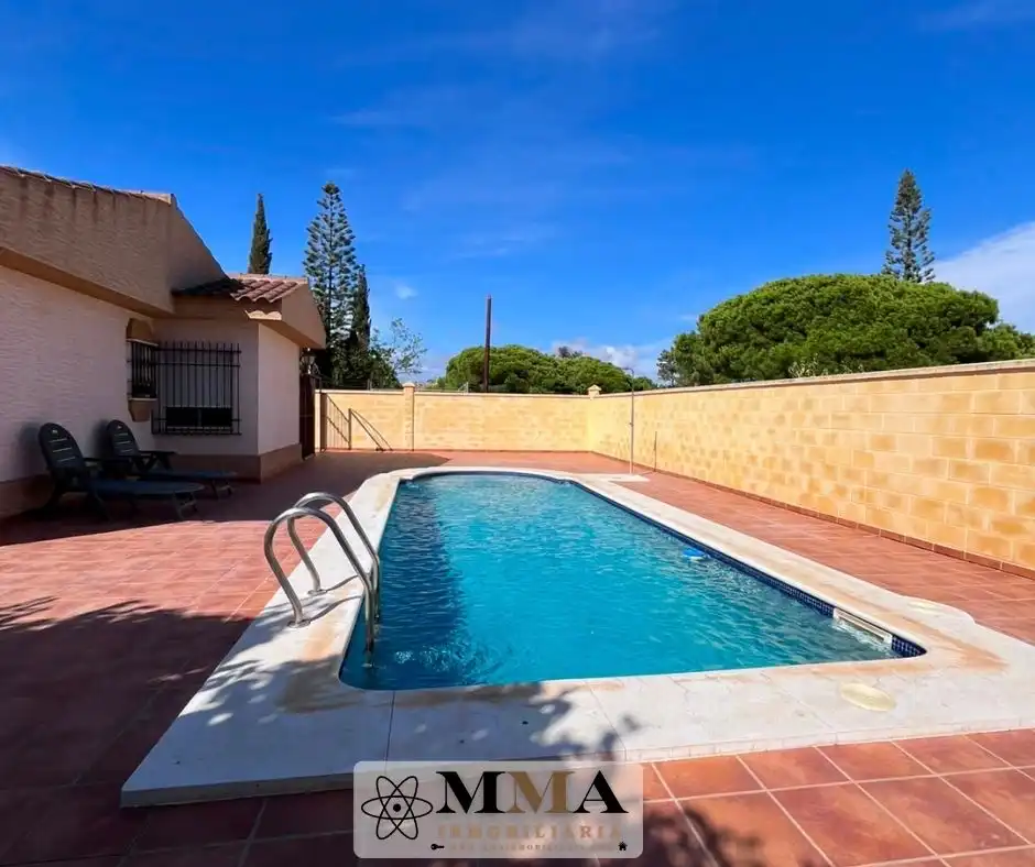 Piscina de Casa o chalet en venta en Isla Cristina con Aire acondicionado, Jardín privado y Terraza