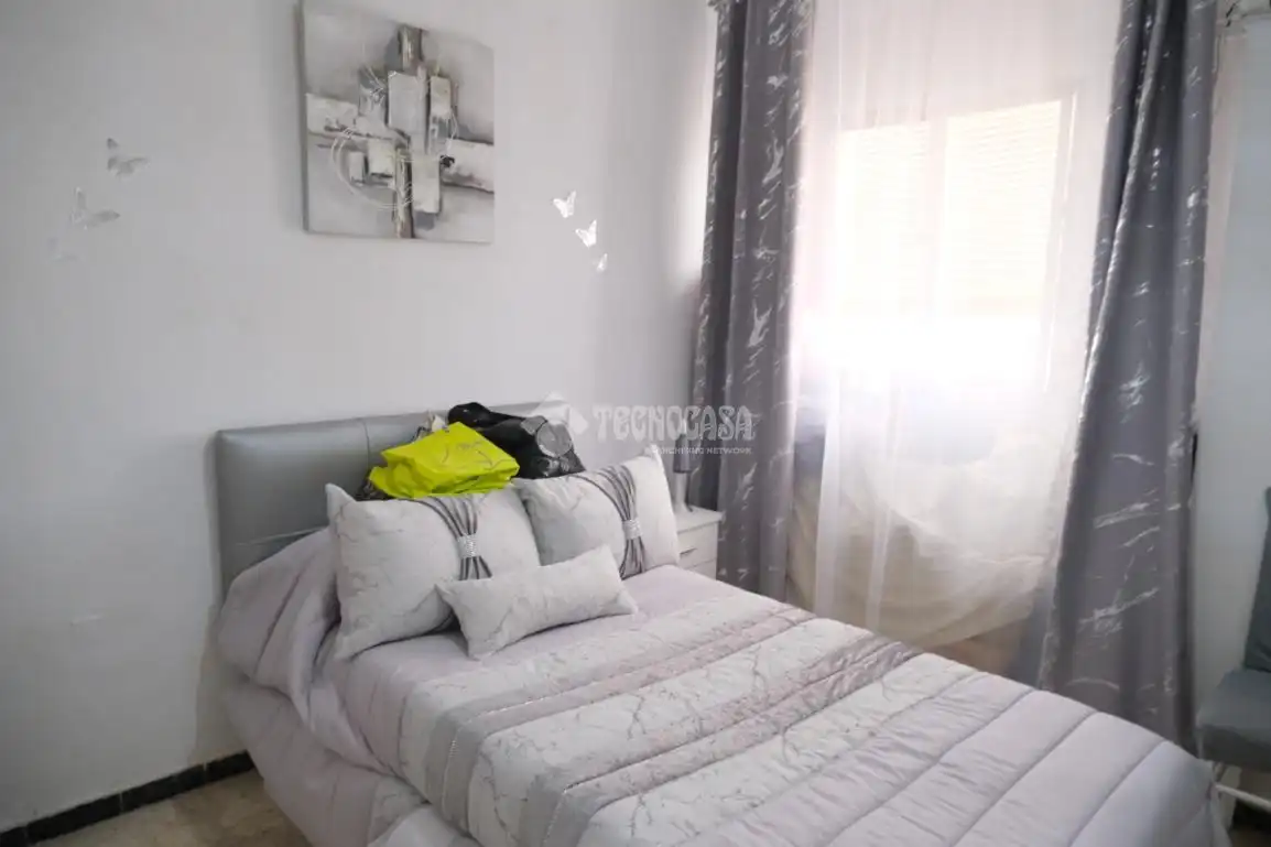 Habitación de Piso en venta en Sevilla