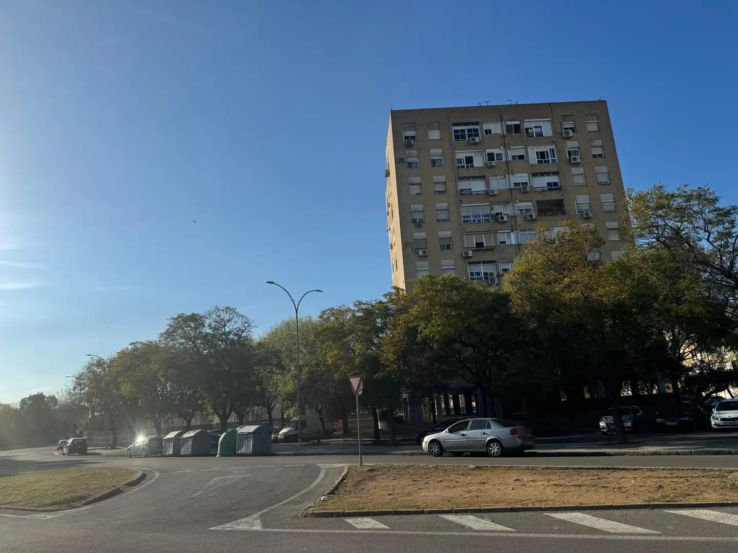 Exterior view of Flat for sale in Sevilla  with Air Conditioner and Furnished