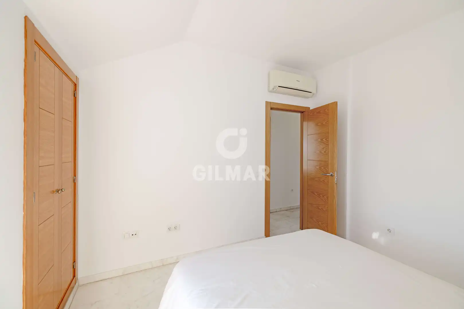 Bedroom of Attic for sale in Fuengirola  with Heating, Private garden and Storage room
