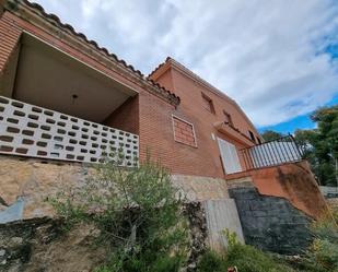 Vista exterior de Casa adosada en venda en Maspujols amb Terrassa i Balcó