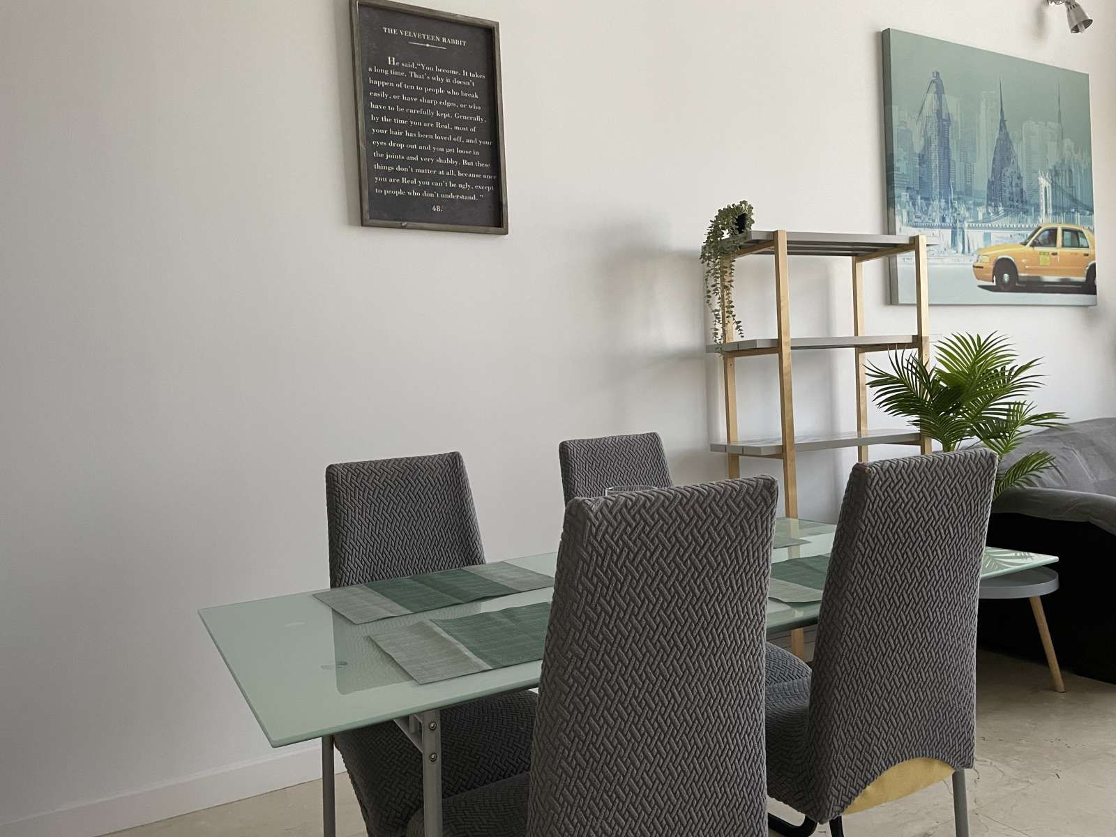 Dining room of Study to share in  Madrid Capital  with Air Conditioner and Terrace