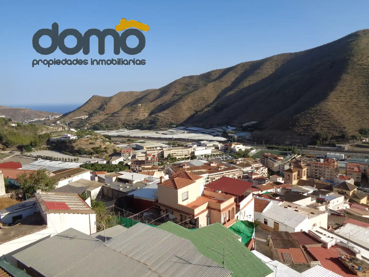 Vista exterior de Piso en venta en Albuñol con Aire acondicionado, Parquet y Terraza