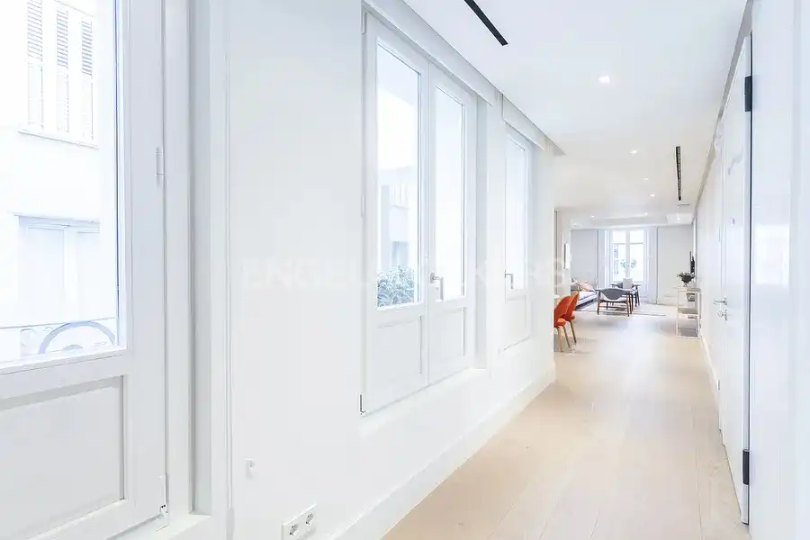 Vista exterior de Piso de alquiler en Madrid con Aire acondicionado, Calefacción y Parquet