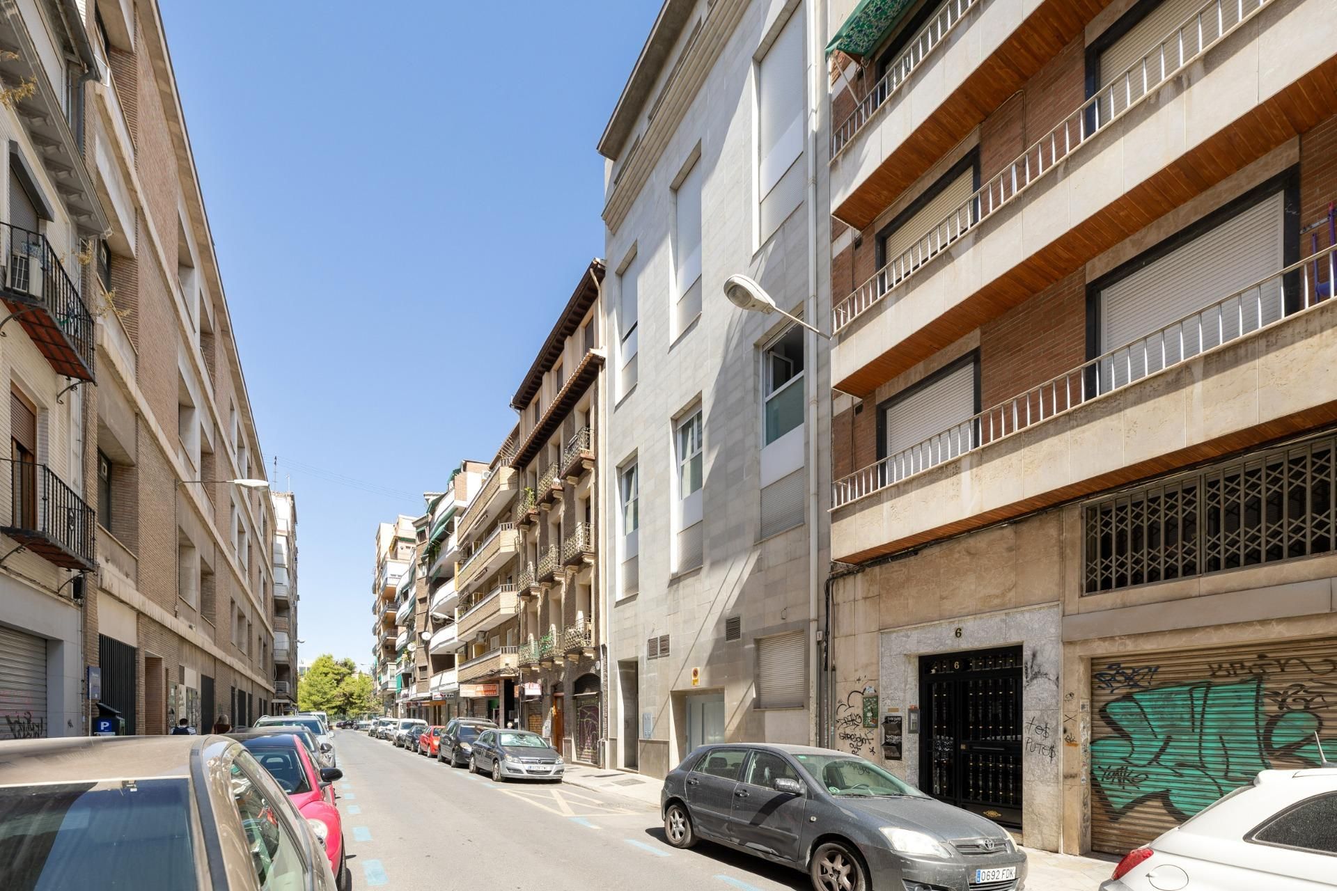 Vista exterior de Pis de lloguer en  Granada Capital amb Aire condicionat i Calefacció