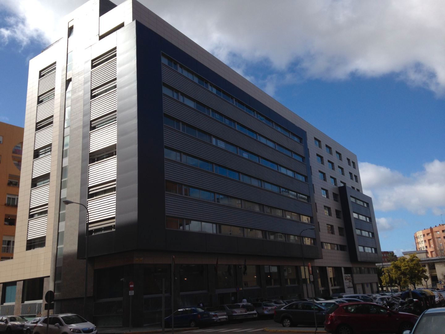 Vista exterior de Oficina de alquiler en Badajoz Capital con Aire acondicionado, Calefacción y Internet