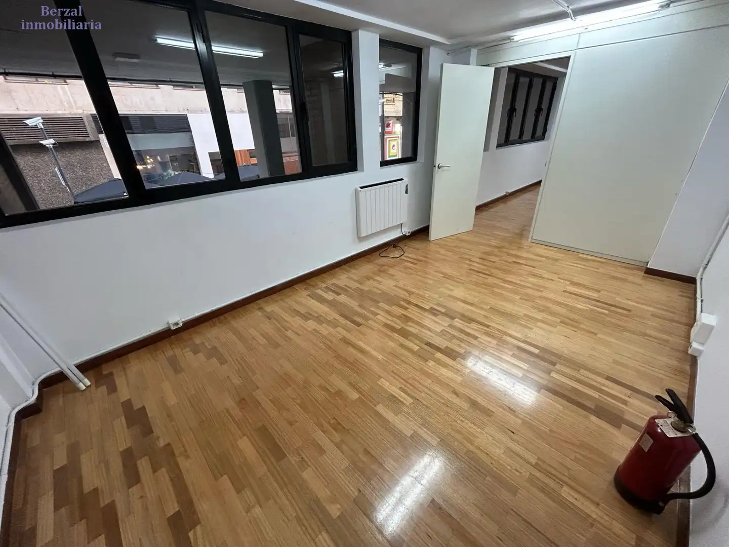 Office for sale in  Logroño  with Heating