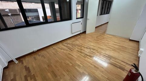 Foto 2 de Oficina en venda a Calle Saturnino Ulargui, Gran Via, La Rioja