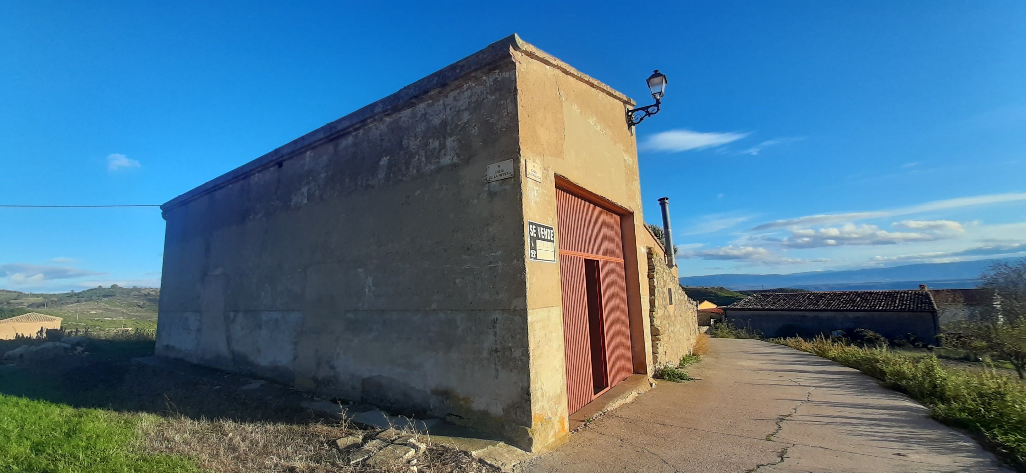 Exterior view of Premises for sale in Aras