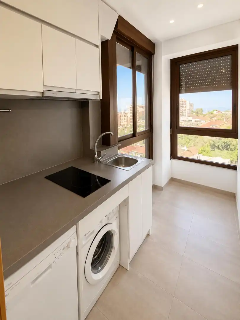 Cuina de Dúplex en venda en Benalmádena amb Terrassa i Piscina comunitària