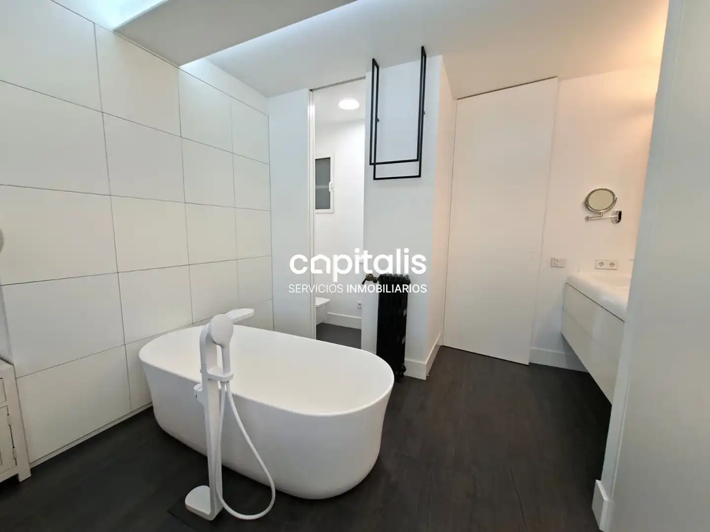 Bathroom of Flat for rent in Madrid  with Heating, Storage room and Furnished
