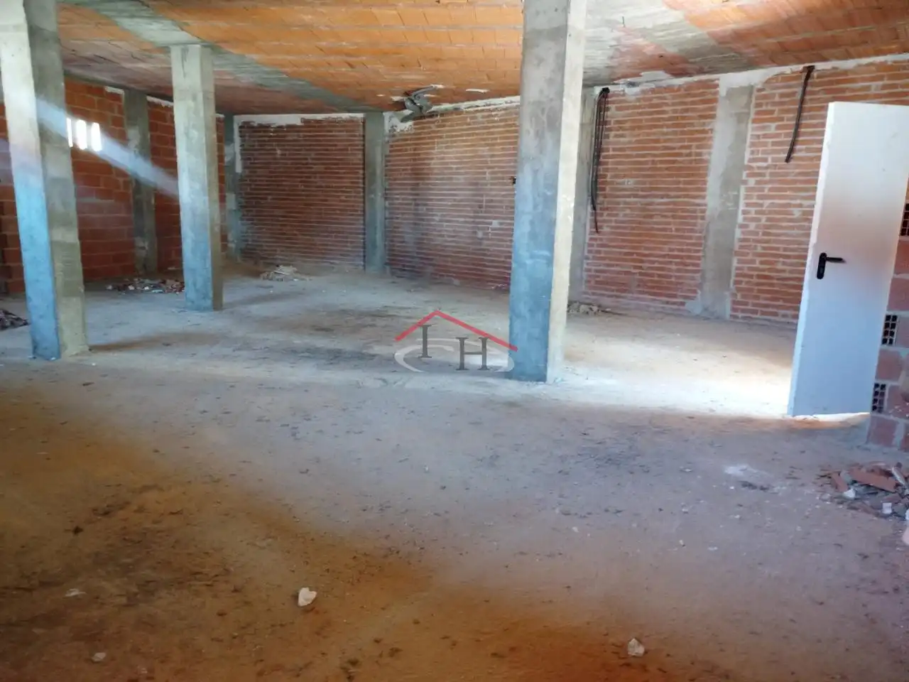 Local comercial en venda a Santiago Apóstol, imagen 6