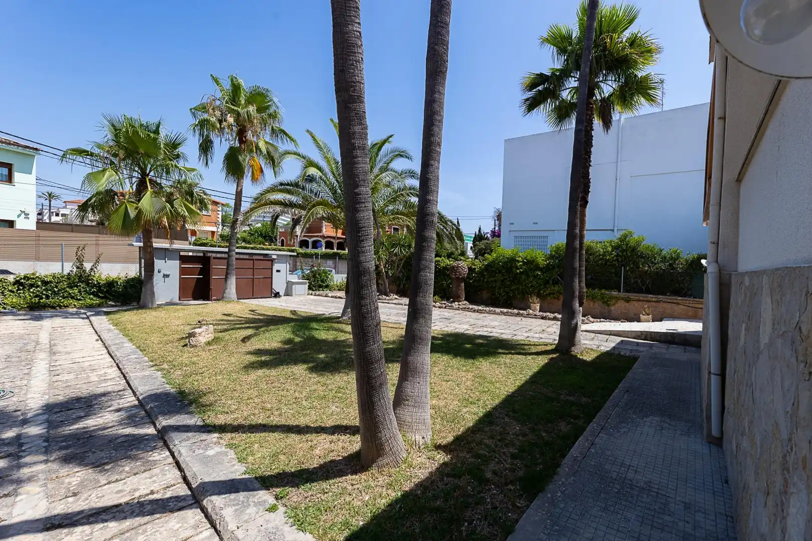Vista exterior de Casa o xalet en venda en  Palma de Mallorca amb Aire condicionat, Calefacció i Jardí privat
