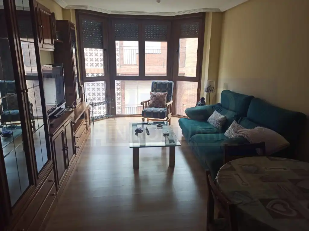 Sala de estar de Piso en venta en Tricio