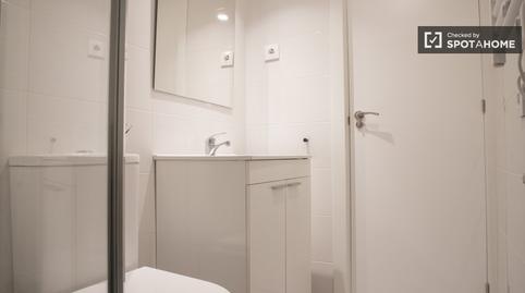 Foto 4 de Estudi per a compartir a Lucero, Madrid