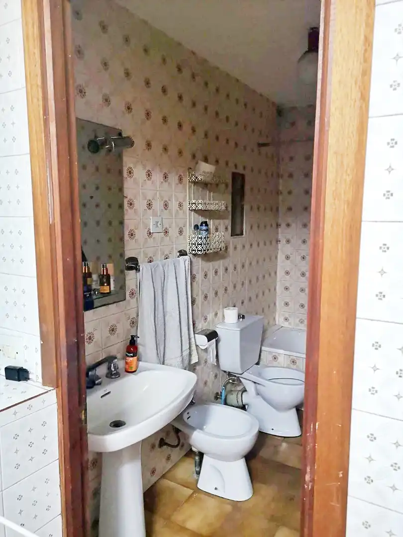 Badezimmer von Geschaftsraum zum Verkauf in Viveiro mit Möbliert