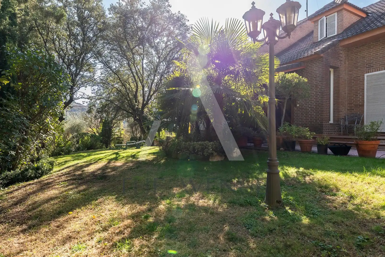 Jardí de Casa o xalet en venda en Las Rozas de Madrid amb Calefacció, Jardí privat i Parquet