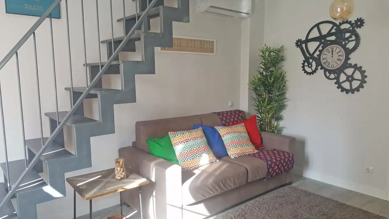 Sala de estar de Ático de alquiler en Madrid con Aire acondicionado, Calefacción y Amueblado