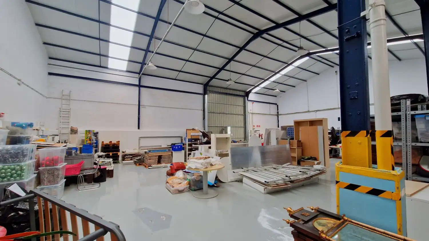 Industrial buildings for sale in Torrelavega 