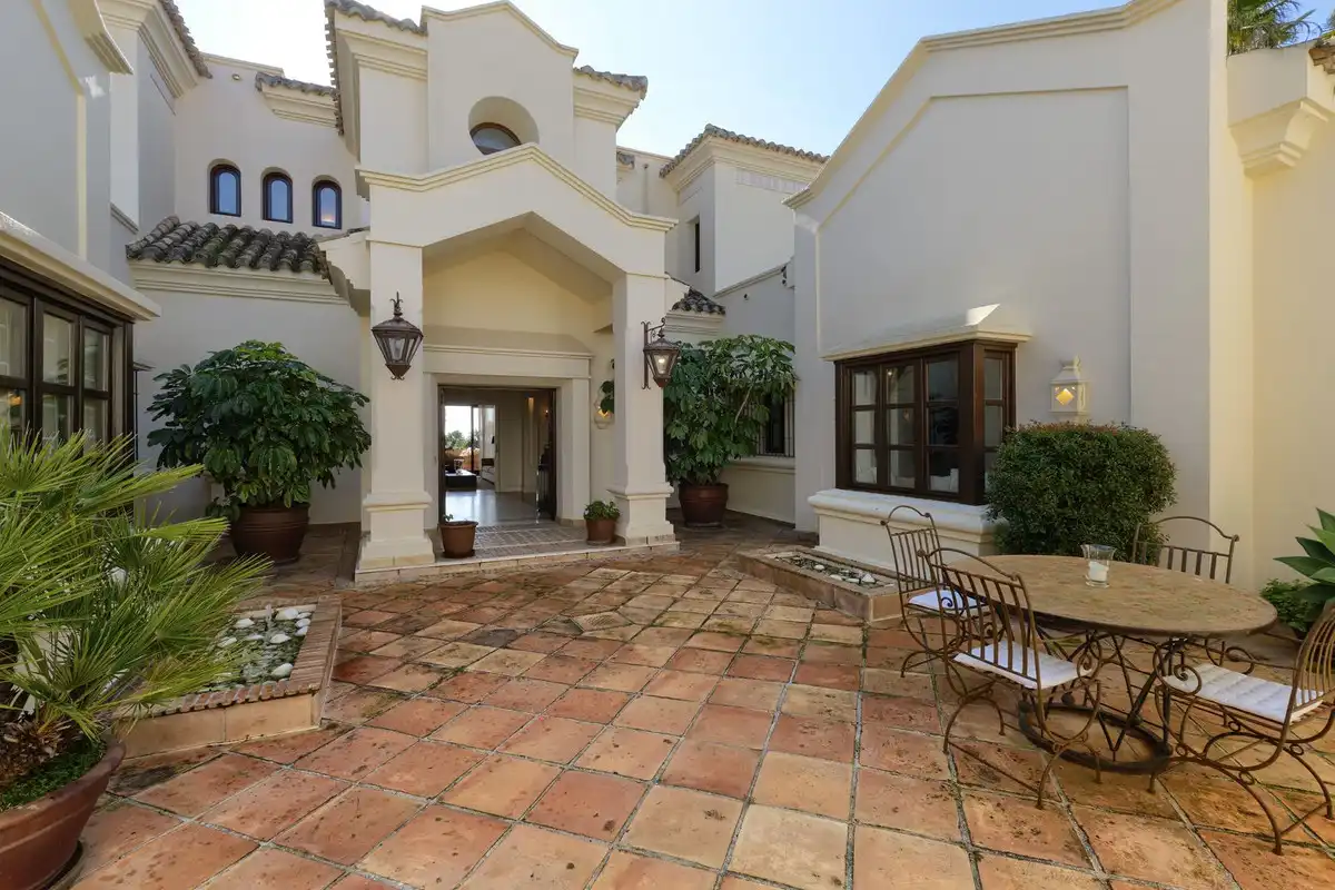 Chalet con piscina en venta en Milla de Oro, imagen 20