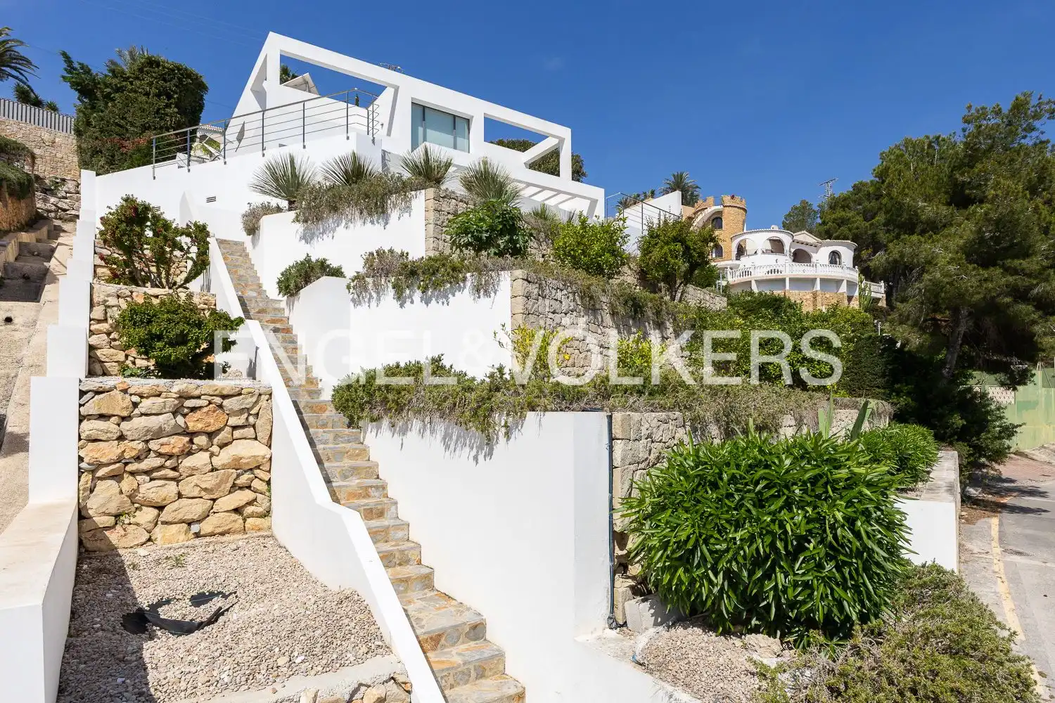 Vista exterior de Casa o xalet en venda en Jávea / Xàbia amb Aire condicionat, Calefacció i Jardí privat
