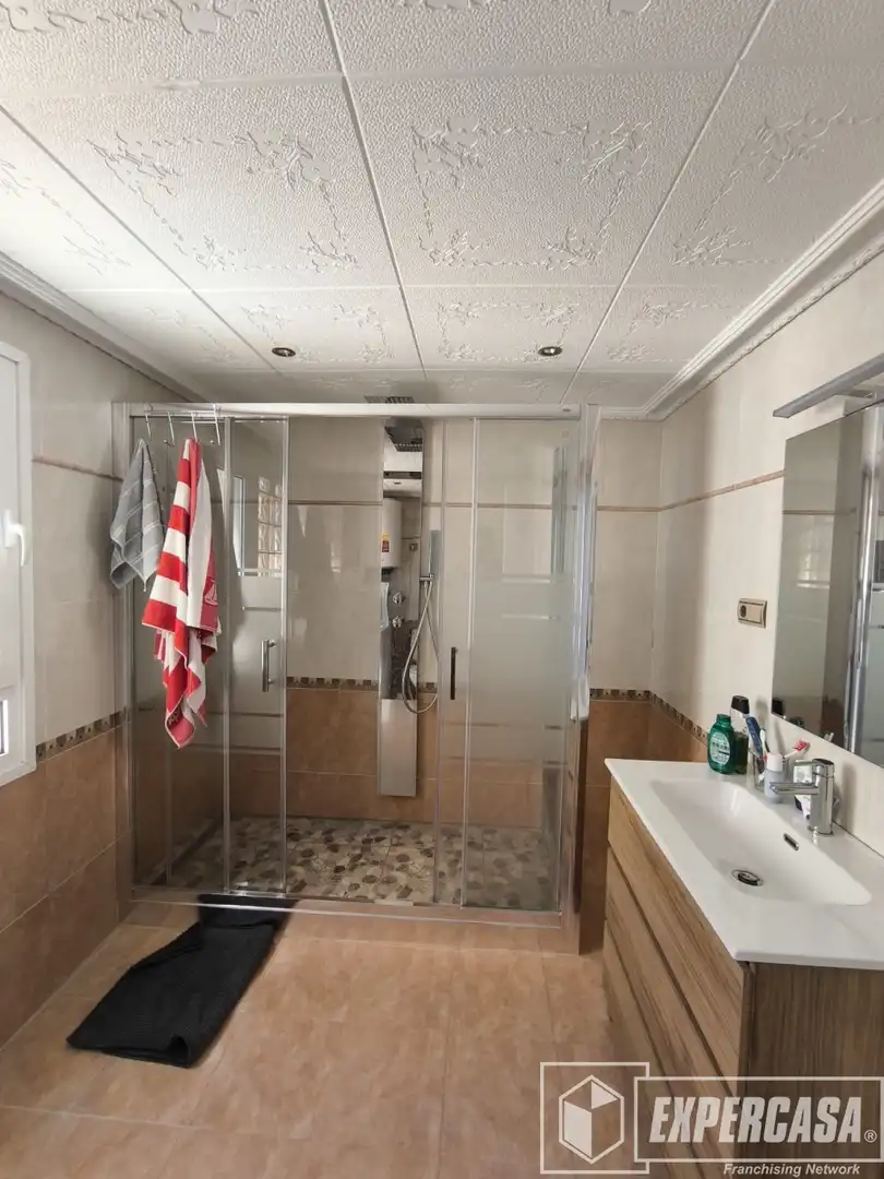 Baño de Apartamento en venta en Alginet con Aire acondicionado, Calefacción y Parquet
