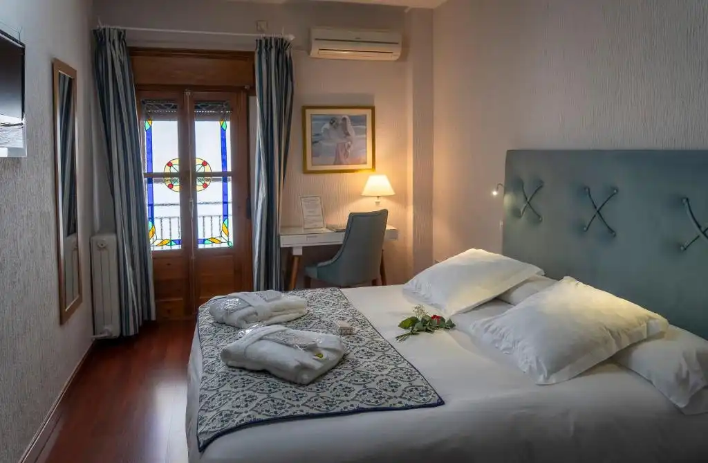 Bedroom of Buildings for sale in Jarandilla de la Vera