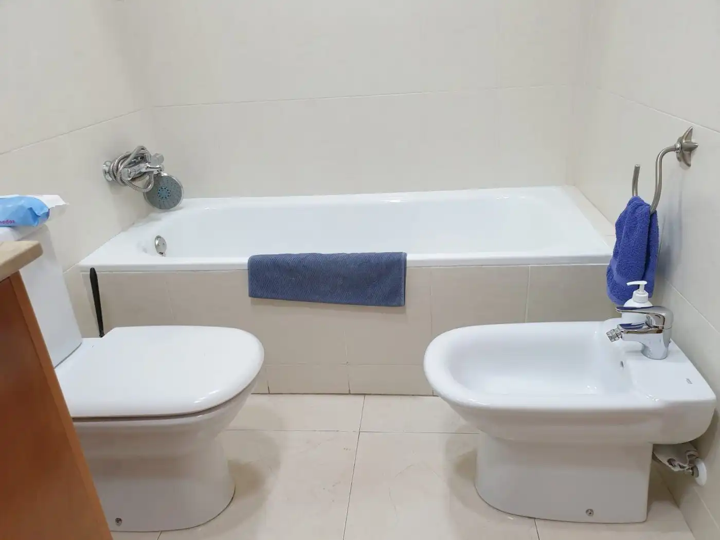 Baño de Dúplex en venta en Terrassa con Aire acondicionado, Trastero y Amueblado