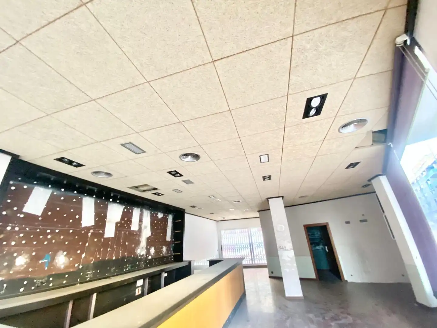 Local en venta en Lorca con Aire acondicionado y Amueblado