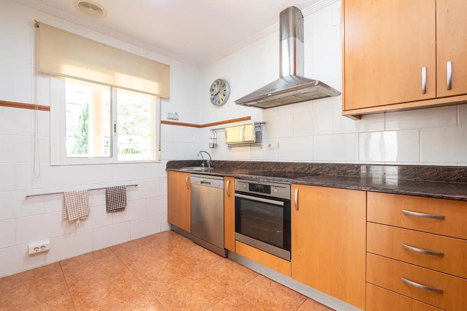 Kitchen of Houses for sale in Elche / Elx  with Air Conditioner, Heating and Terrace