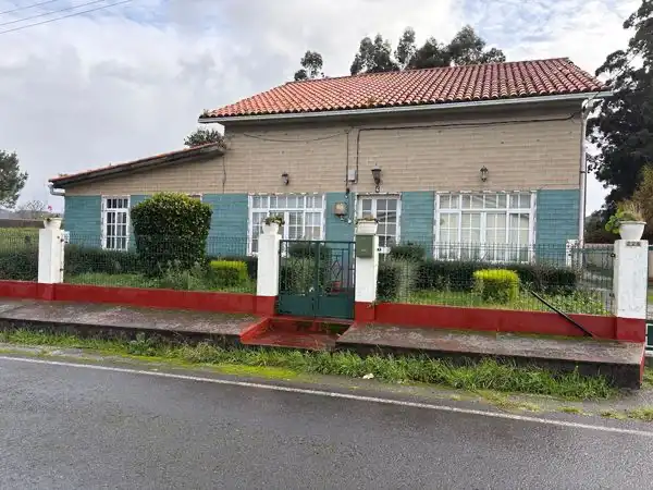 Außenansicht von Haus oder Chalet zum Verkauf in Narón mit Heizung, Privatgarten und Abstellraum