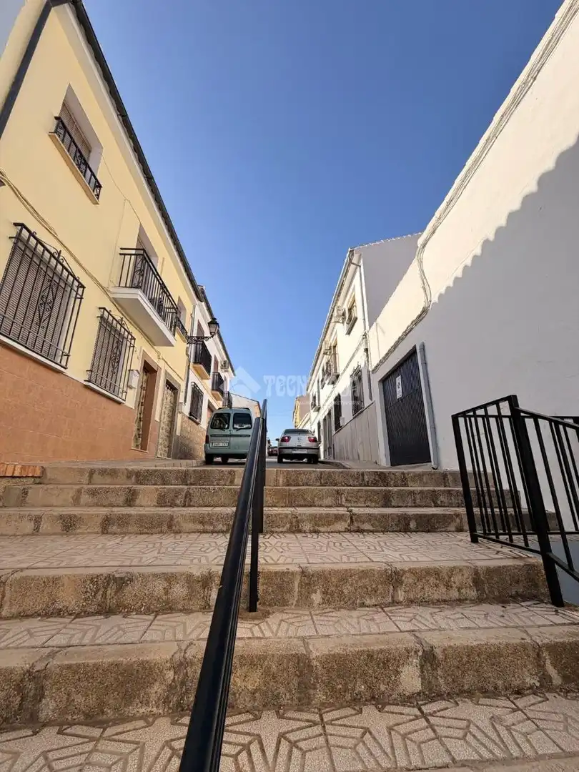 Vista exterior de Casa adosada en venta en Antequera