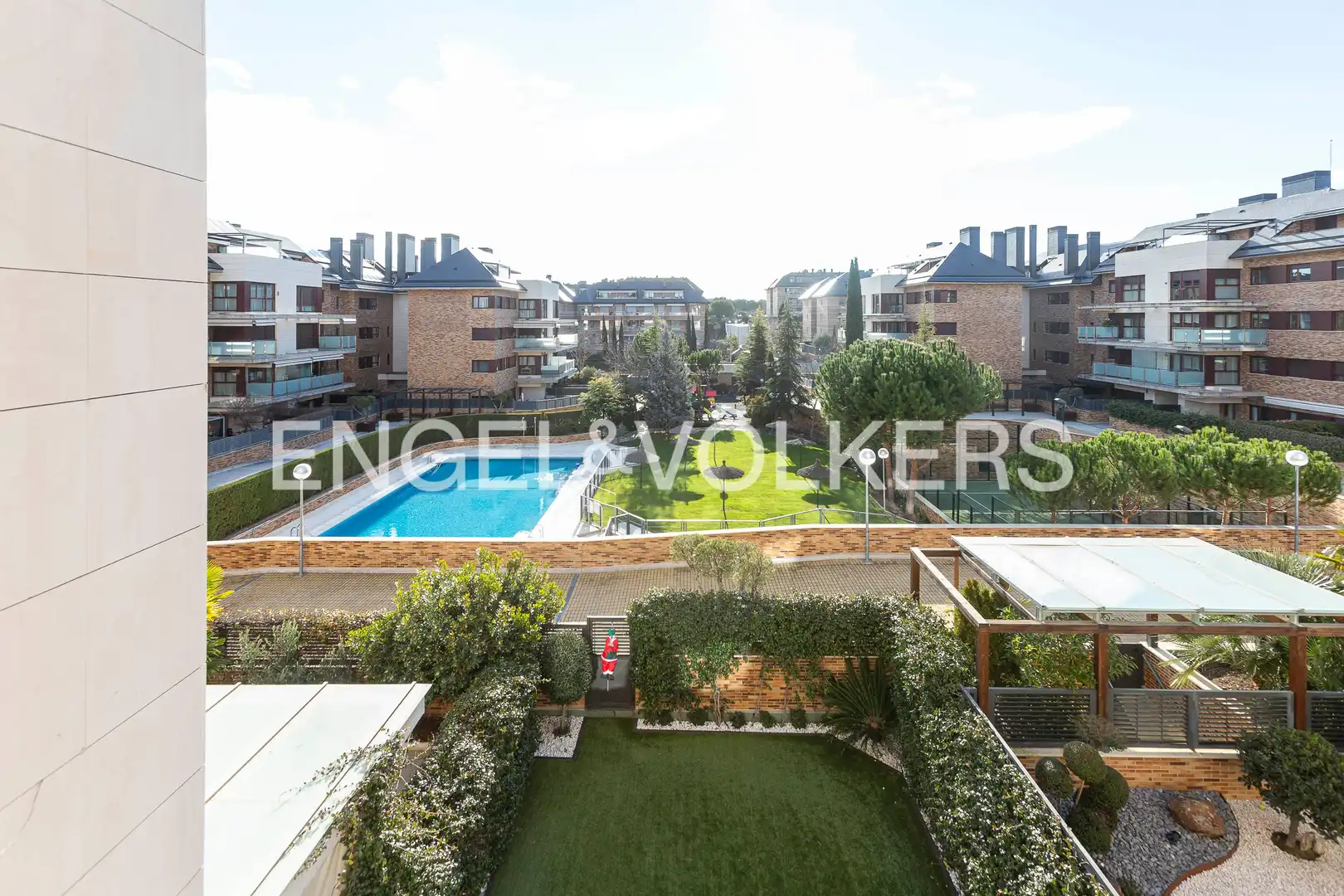 Terraza de Ático de alquiler en Zona Monte El Pilar