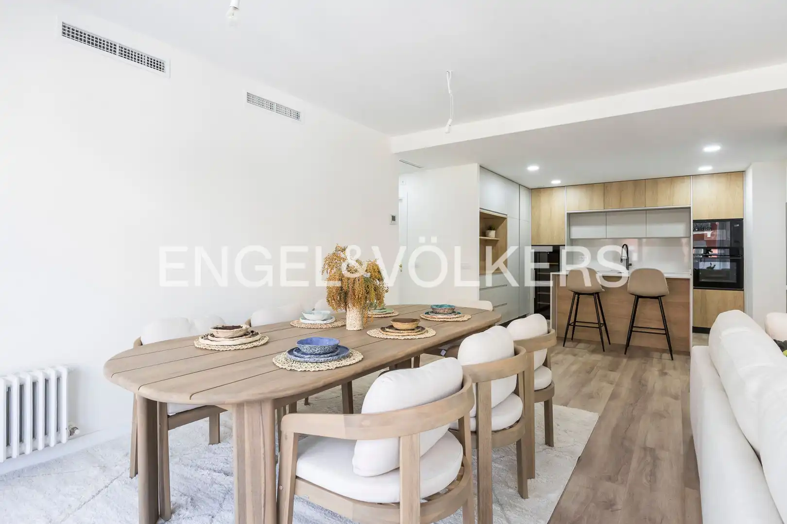 Dining room of Flat for sale in Madrid  with Air Conditioner, Heating and Parquet flooring