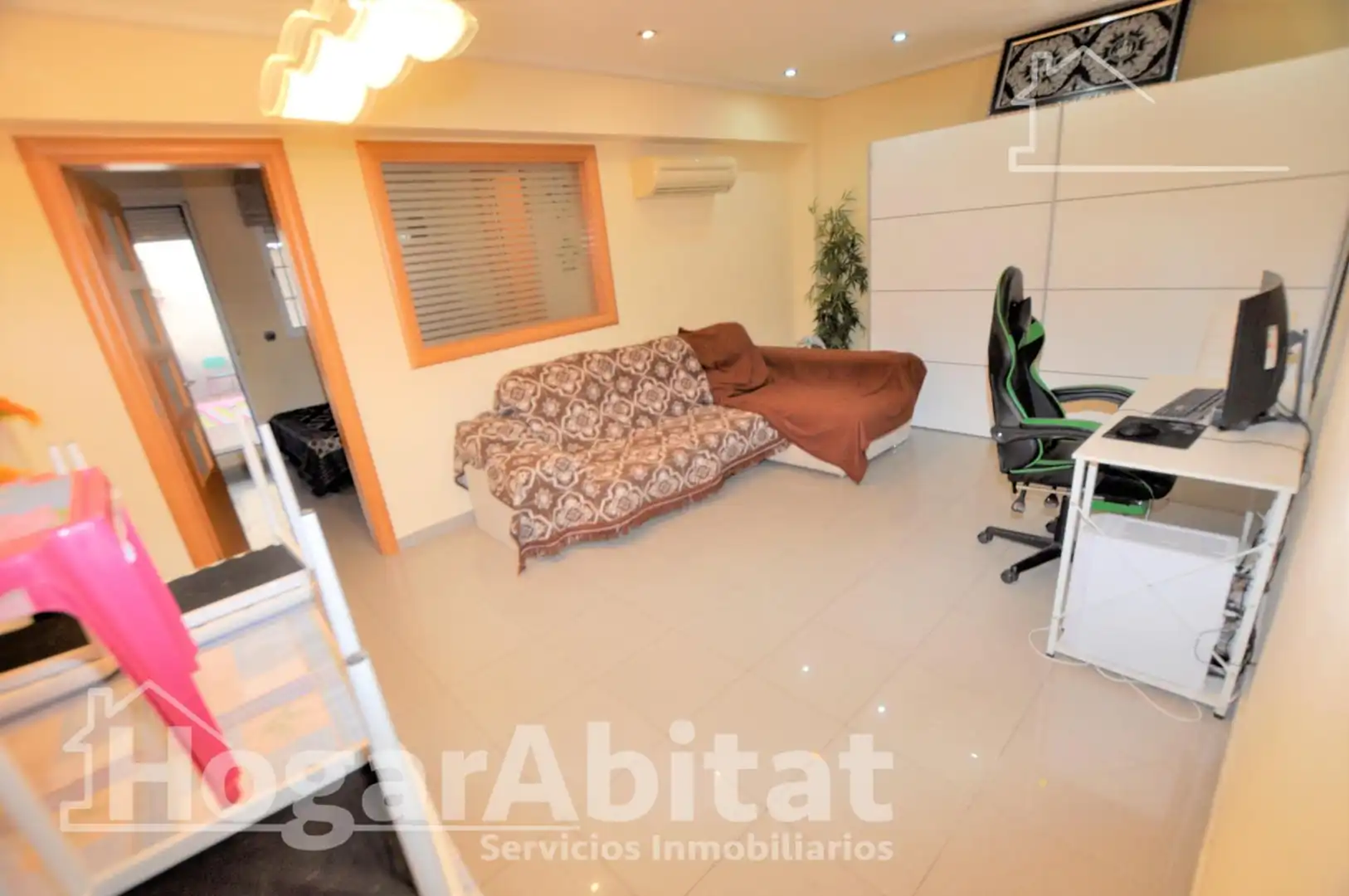 Flat with terrace for sale in Calle Maestro Giner, imagen 4