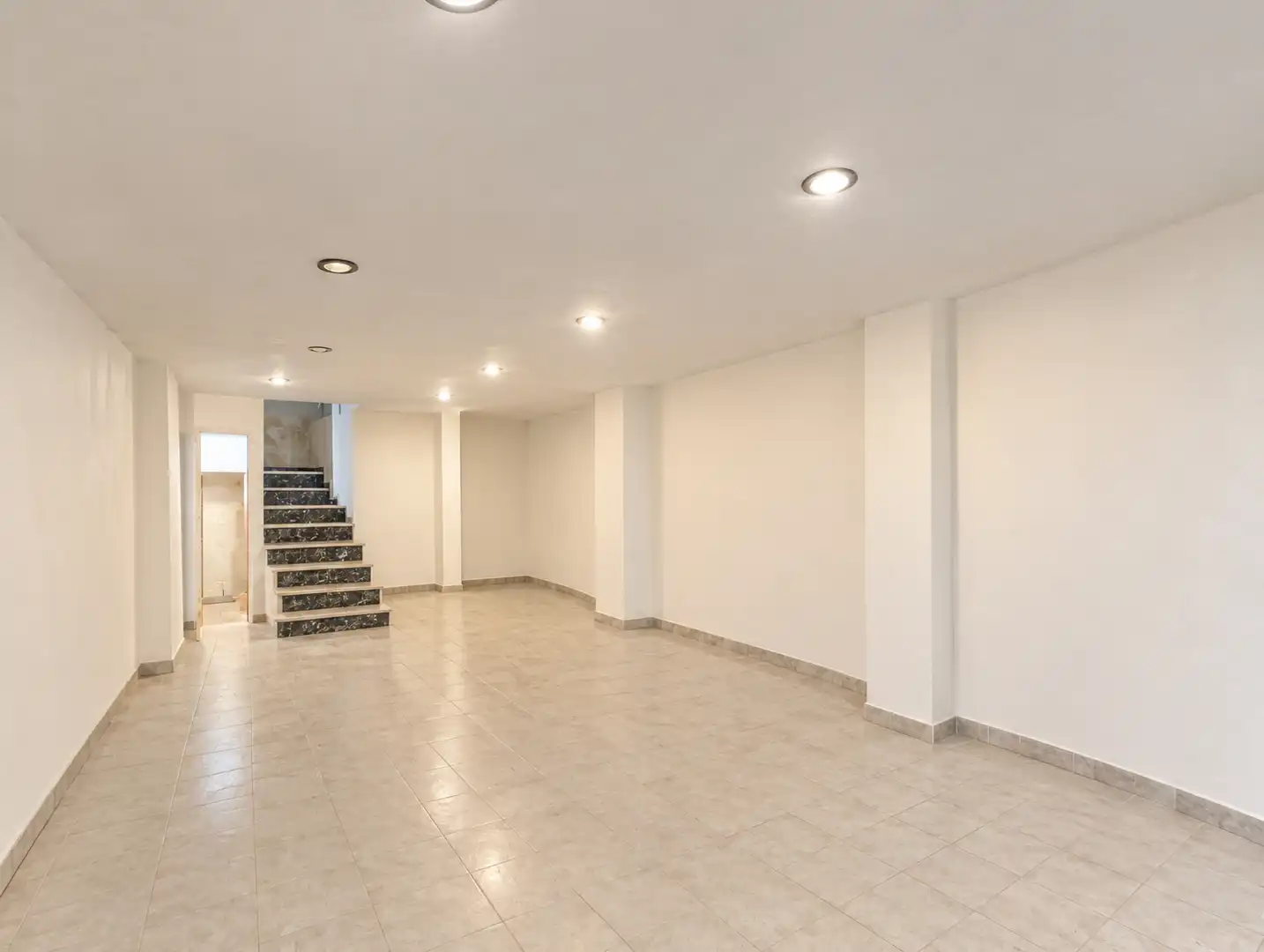 Commercial properties for sale in Campillos, Málaga