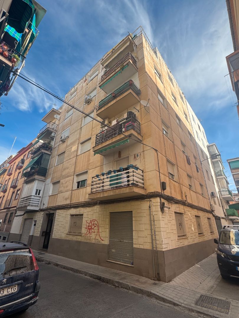 Vista exterior de Pis en venda en  Granada Capital amb Microones i Balcó