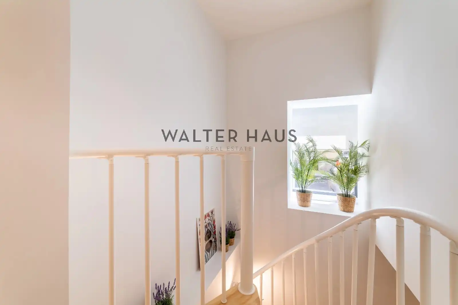 Flat for sale in Madrid  with Air Conditioner, Heating and Furnished