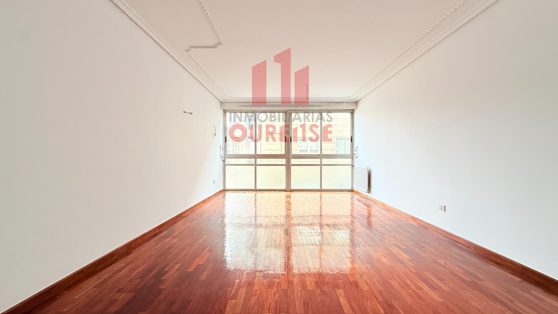 Flat for sale in Ourense Capital   with Storage room