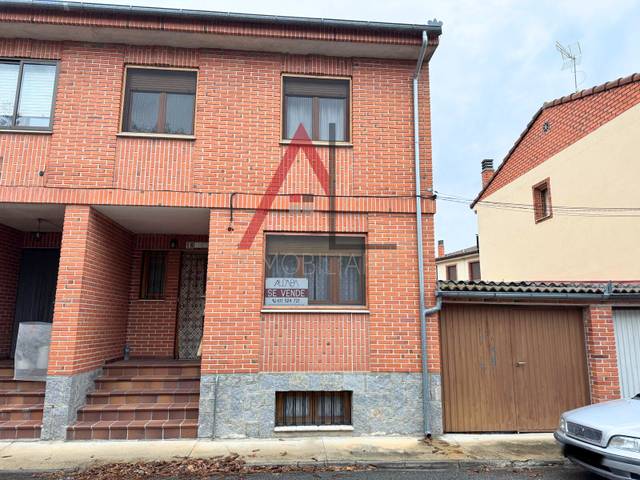 Casa adosada en Venta en Calle Pinar Viejo, 16 en Coca