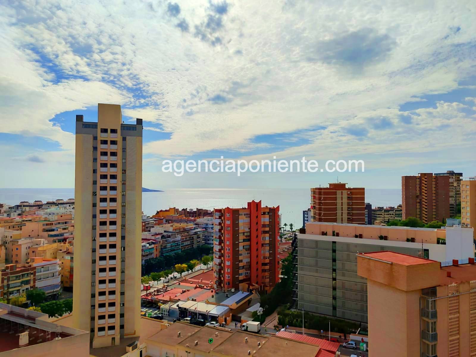 Exterior view of Apartment to rent in Benidorm  with Air Conditioner, Terrace and Furnished